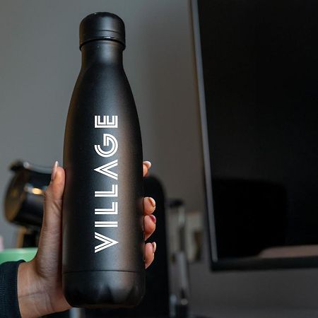 Village Hotel 贝辛斯托克 外观 照片