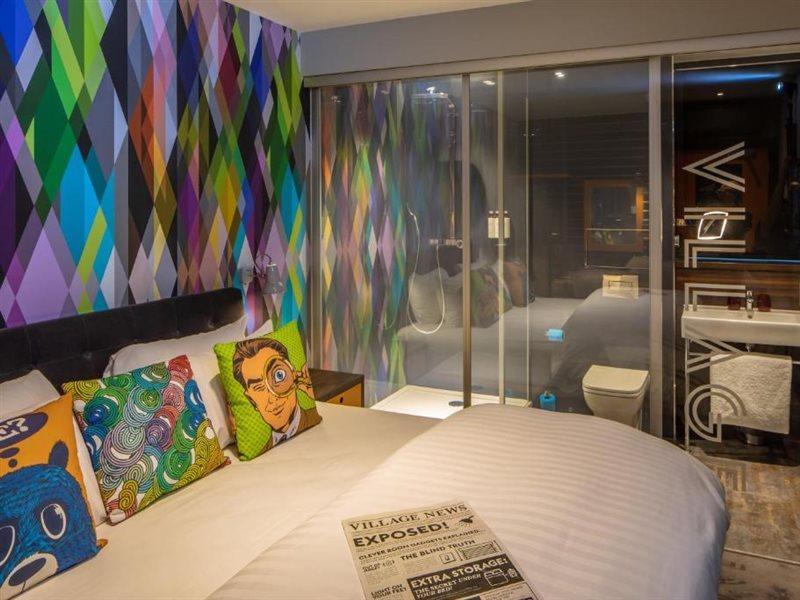 Village Hotel 贝辛斯托克 外观 照片