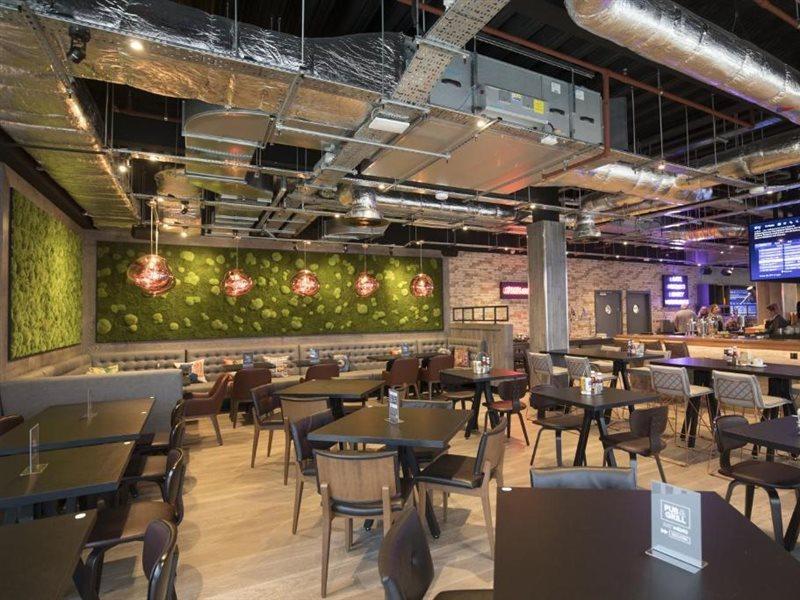 Village Hotel 贝辛斯托克 外观 照片